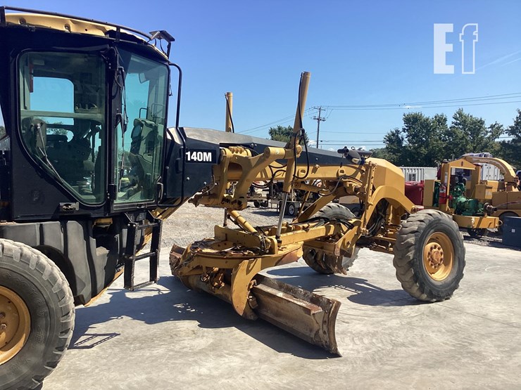 2009-caterpillar-140m-image-7