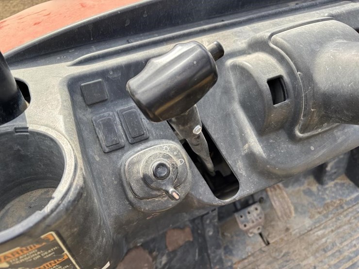 2017-kubota-rtv-x900-image-12