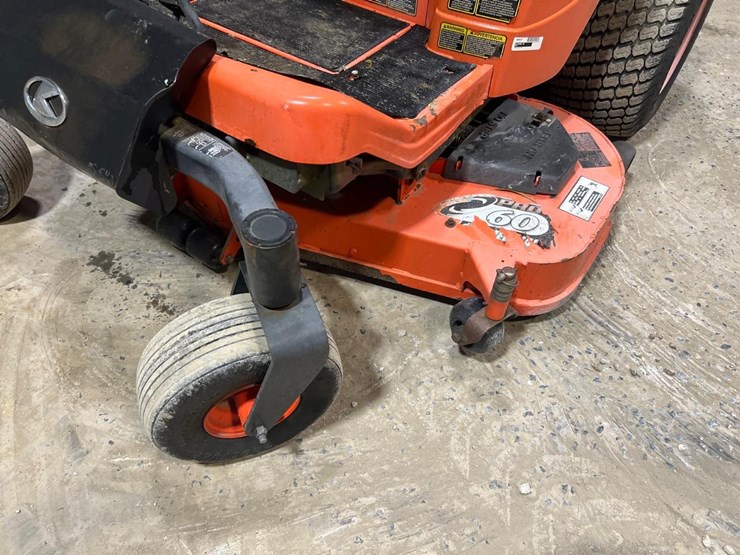 kubota-zd326p-image-9