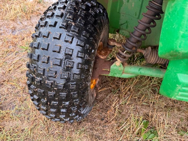 john-deere-gator-image-13