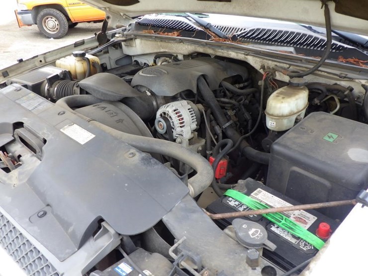 2003-chevrolet-2500hd-image-10