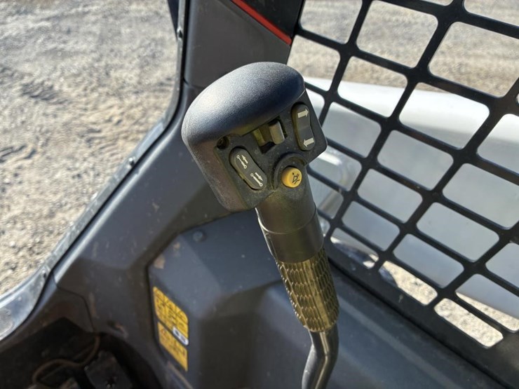 2024-bobcat-s66-image-17