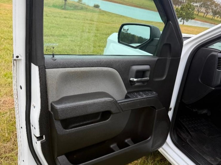 2016-chevrolet-silverado-1500-image-9