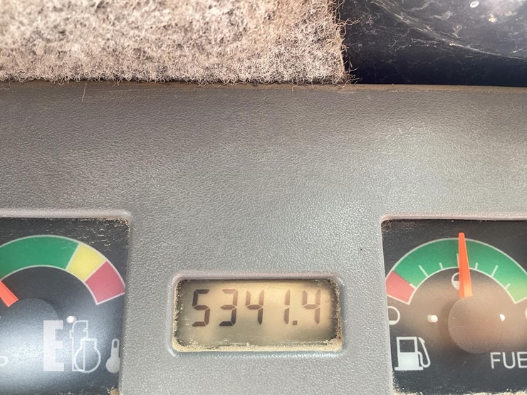 2005-bobcat-s185-image-18