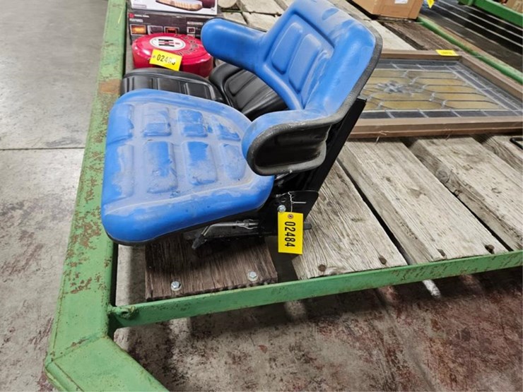 #2484-•-blue-ford-seat-w/-mount-image-2