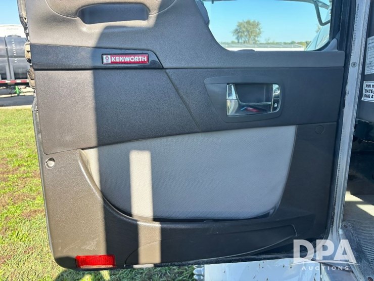 2013-kenworth-t370-image-72