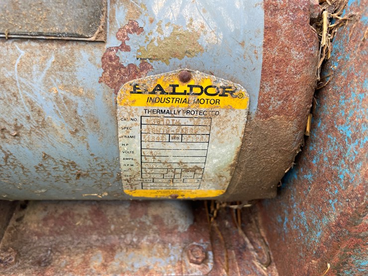 #8136-•-chop'n-bed-bail-chopper-image-13