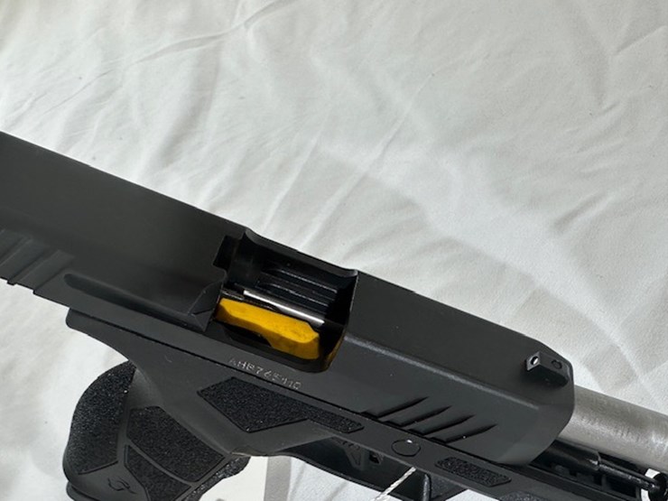 #2025-00038-•-taurus-gx2-pistol-image-37