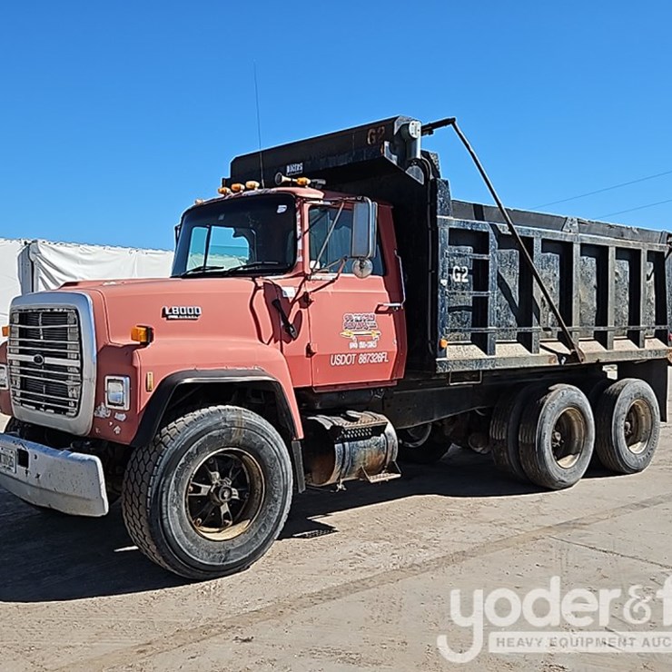 1988 FORD LT8000