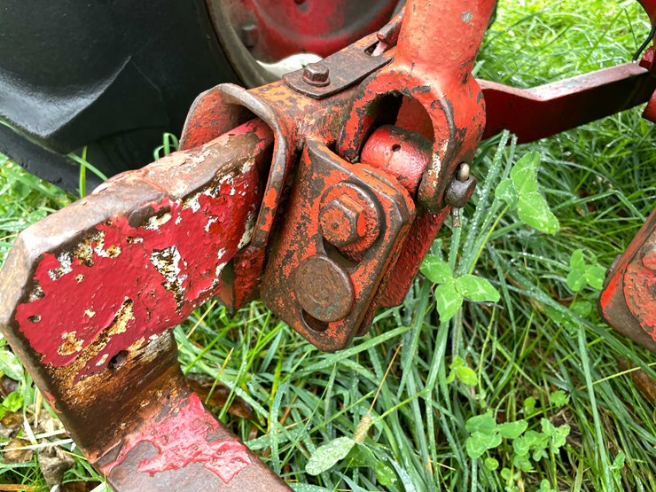 international-300-image-48