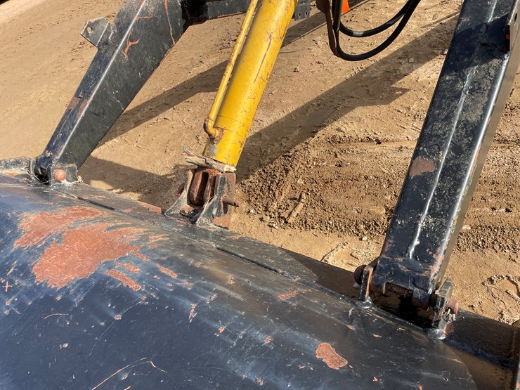 oliver-1600-image-22