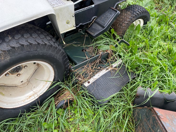 #8105-•-fmc-bolens-h16-lawn-mower-image-11