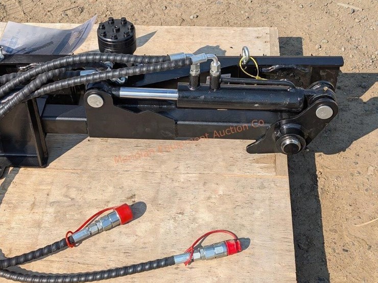 ir-mini-skid-steer-hedge-trimmer-image-4