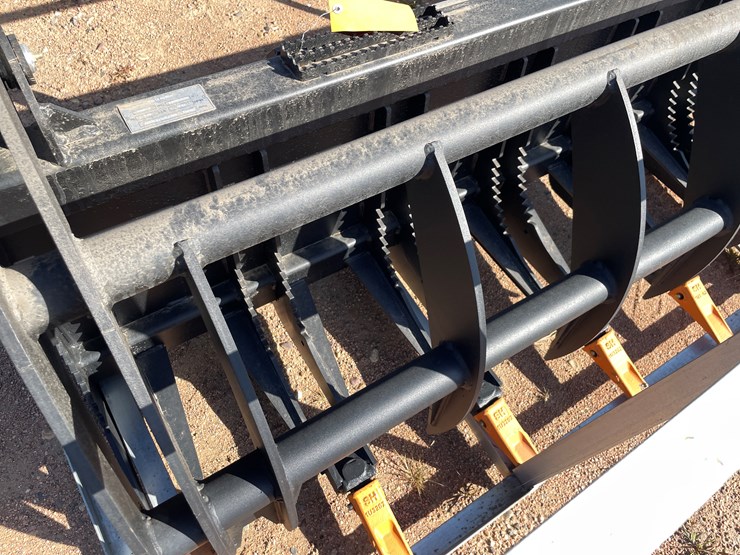 #4103-•-78"-heavy-brush-grapple-bucket-attachment-image-4