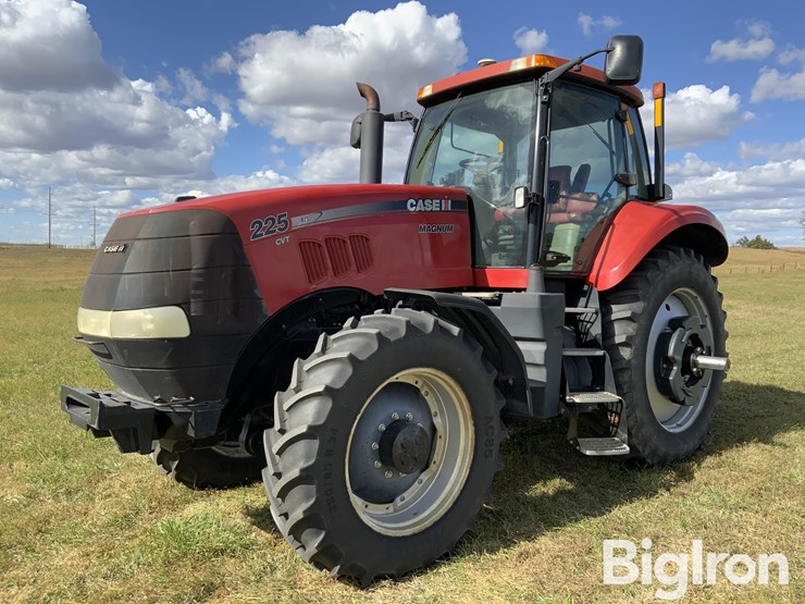 2010-case-ih-magnum-225-cvt-image-1