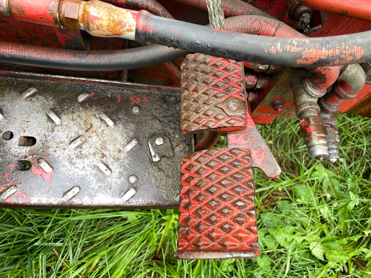 international-300-image-34