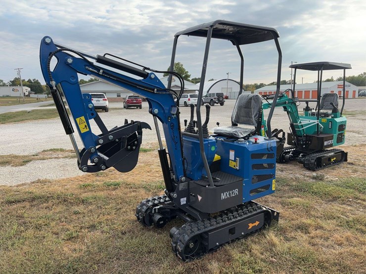 mini-excavator-mx12r-image-1