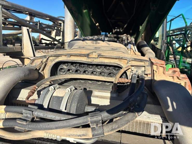 2013-john-deere-4830-image-23