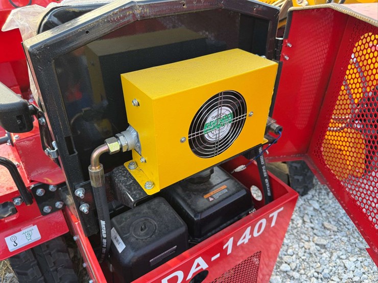 agt-sda-140t-mini-track-loader-image-6