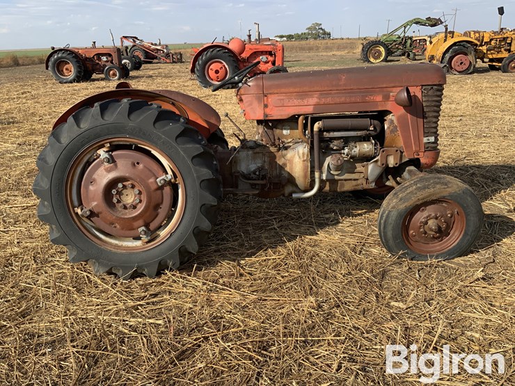 1961-massey-ferguson-50-image-4