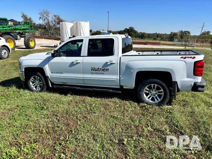 2018-chevrolet-silverado-image-10