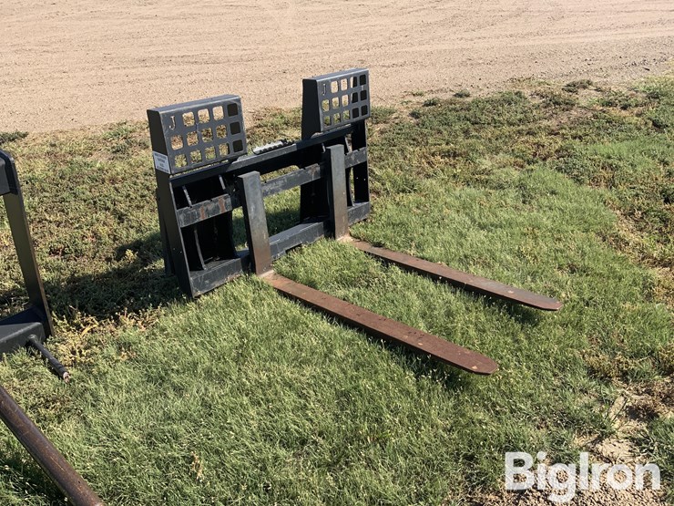 jenkins-skid-steer-pallet-fork-image-3