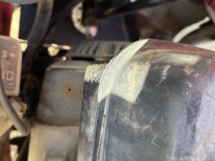 #3842-•-2016-toro-spreader-sprayer-image-17