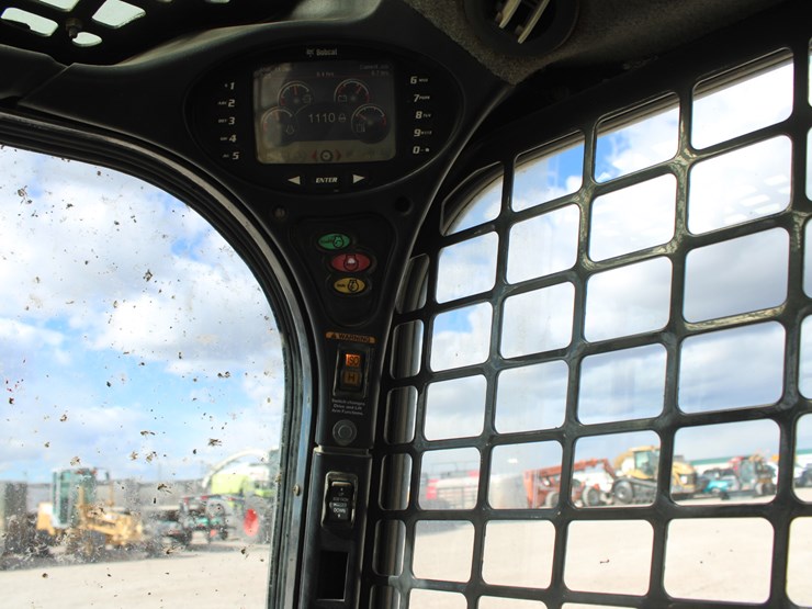 bobcat-t870-image-67