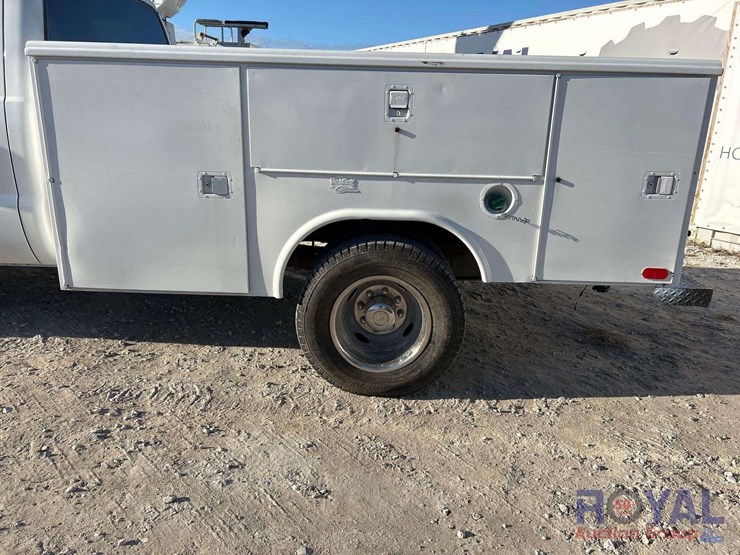 2005-ford-f350-image-24