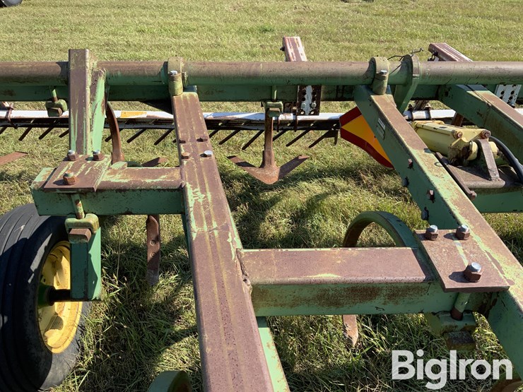 john-deere-1610-image-19