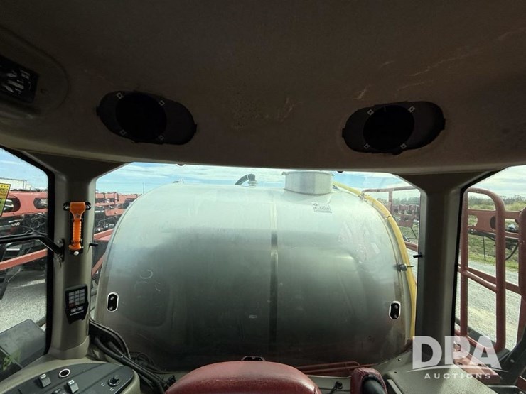 2020-case-ih-trident-5550-image-72