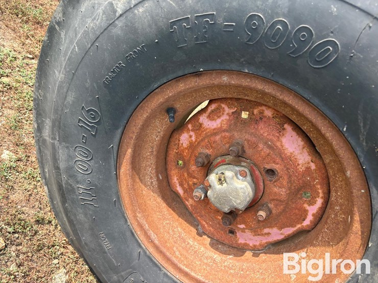 1974-massey-ferguson-1135-image-18