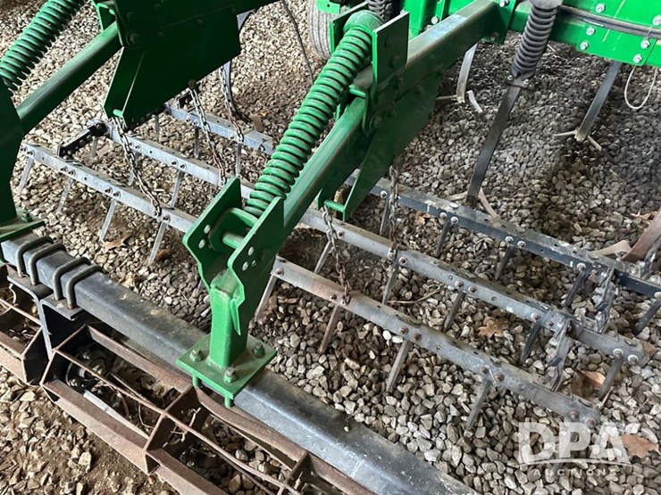 john-deere-2210-image-7