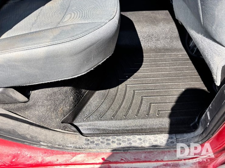 2017-ram-1500-slt-image-62