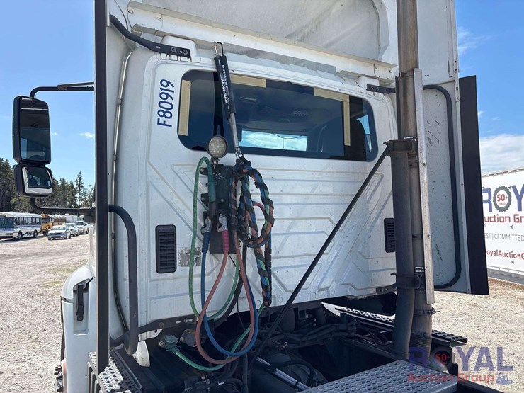 2015-international-transtar-8600-image-17