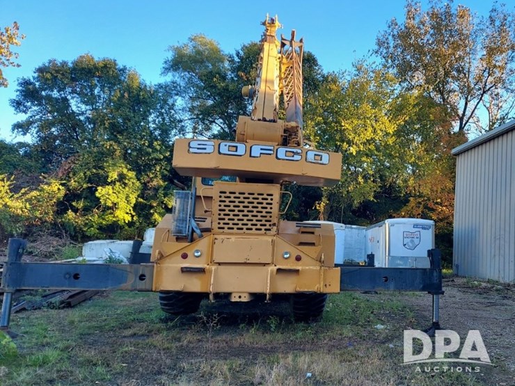 1984-grove-rt740-image-6