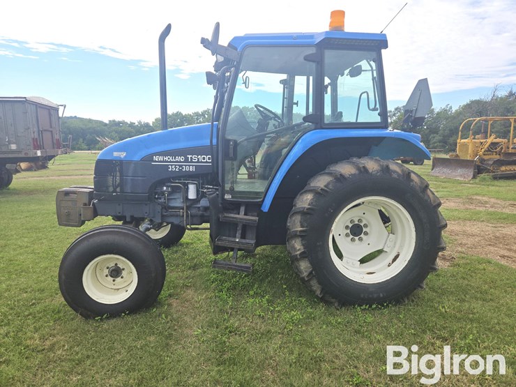 2002-new-holland-ts100-image-8