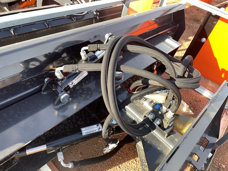 #4053-•-wolverine-84"-dozer-blade-attachment-image-6