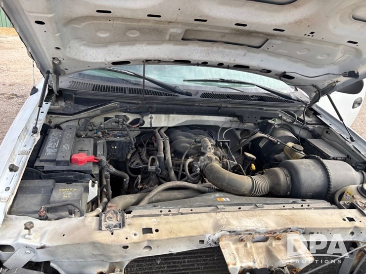 2004-ford-f150-image-25