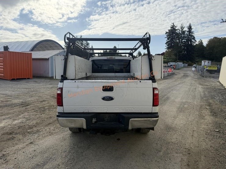 2015-ford-f350-xlt-image-6