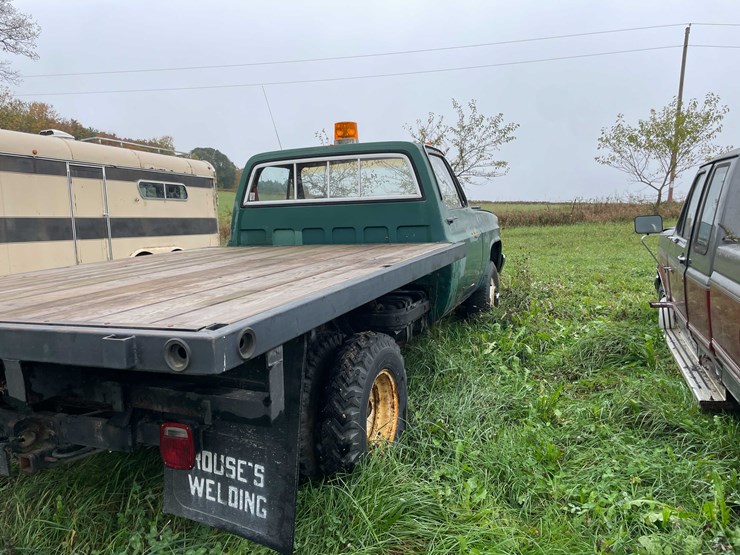 #8043-•-1981-chevy-custom-deluxe-30-truck-(has-wi-title)-image-5