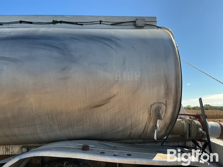 1969-trailmobile-trailer-image-14