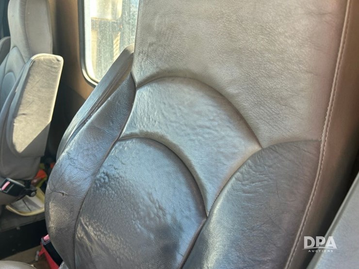 2006-international-9400i-liquid-truck-(cp1185-unit-15319)-image-31