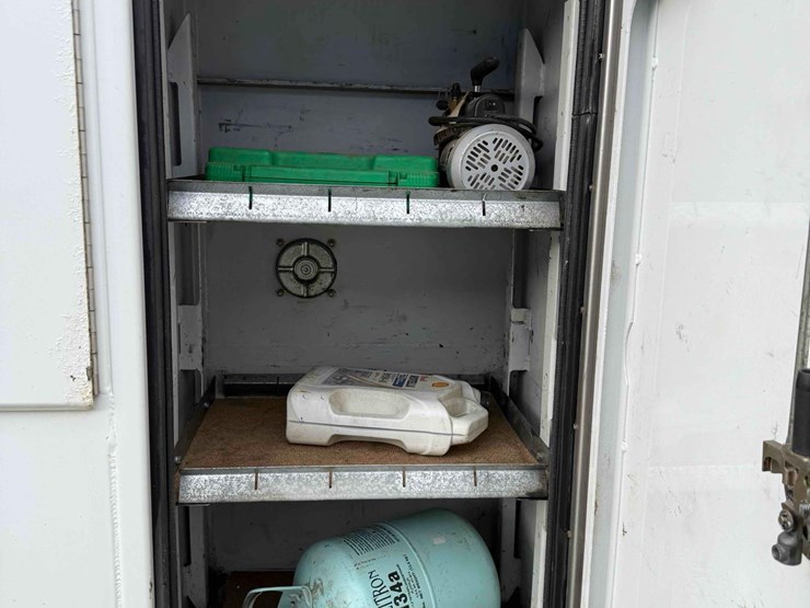 2007-ford-f550-image-10