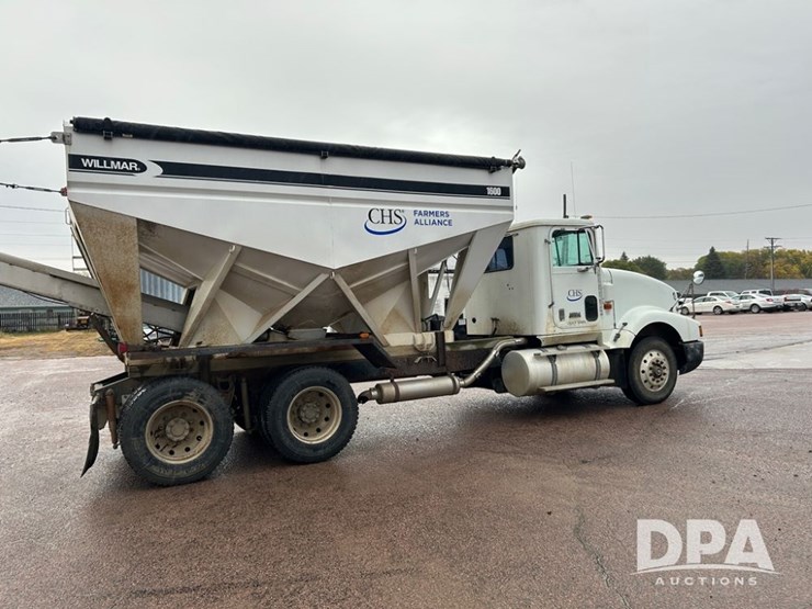 1992-international-9400-image-10