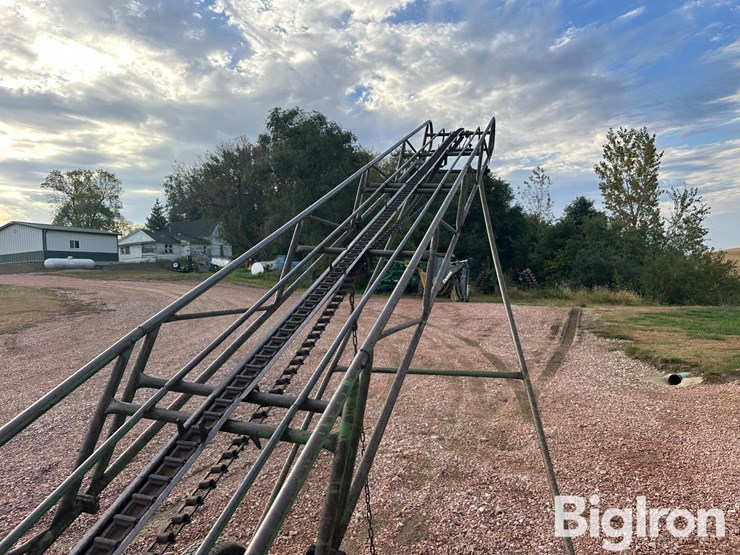 john-deere-200-image-20