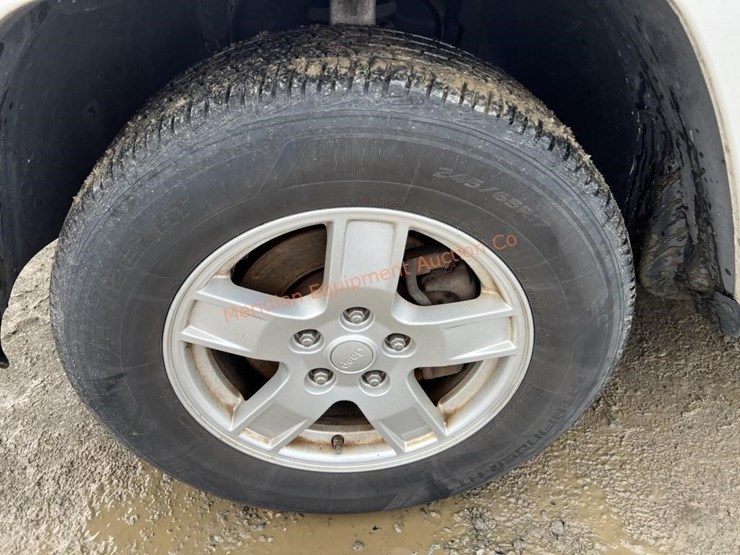 2005-jeep-grand-cherokee-image-13