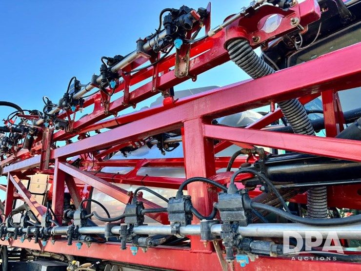 2020-case-ih-patriot-4440-image-88