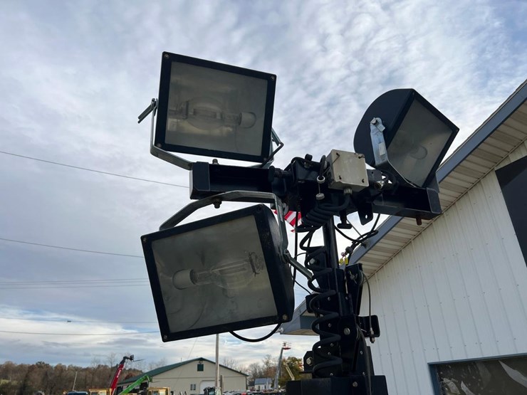 2016-doosan-l20-image-16