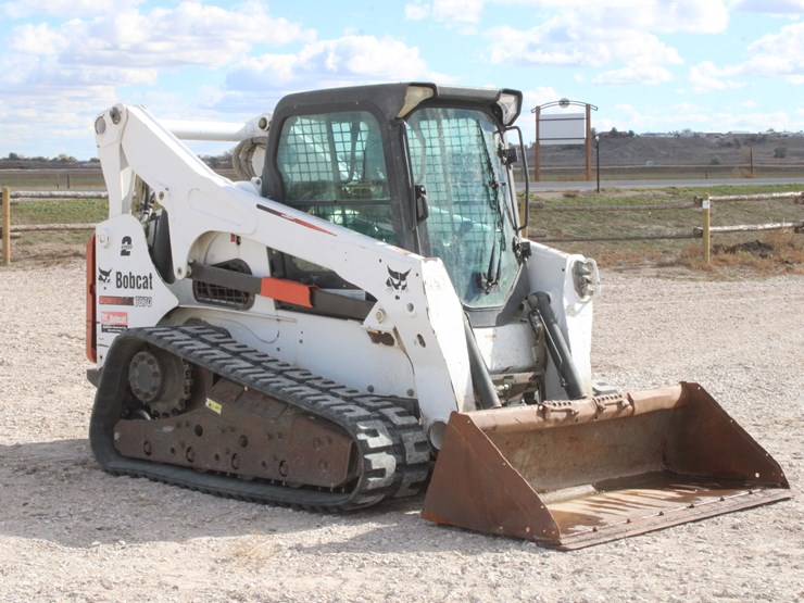 bobcat-t870-image-9